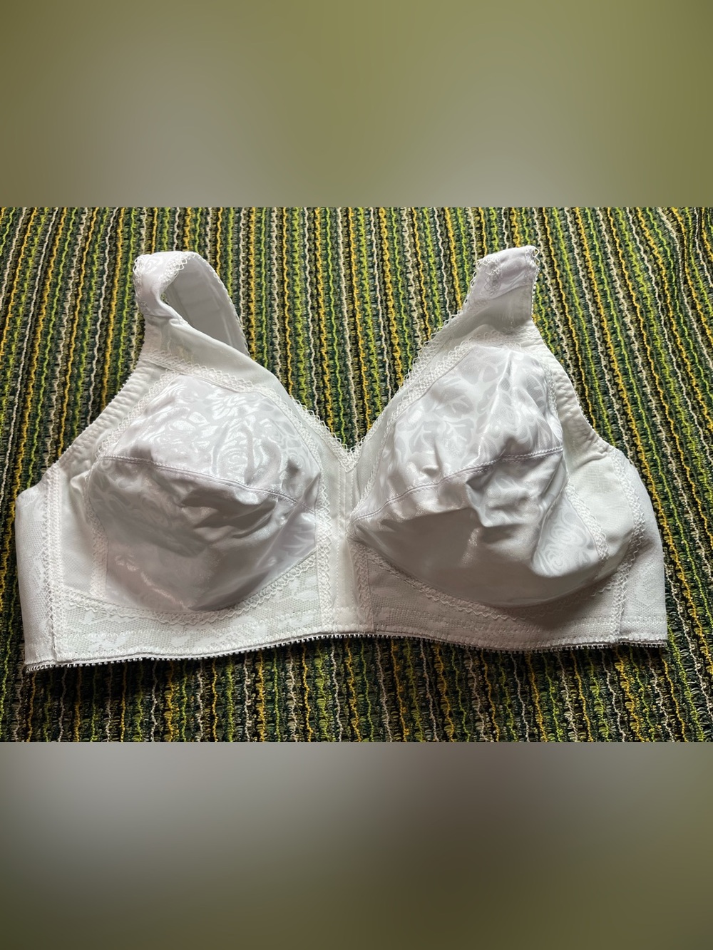 Playtex 18 Hour Wirefree Bra - White 42B